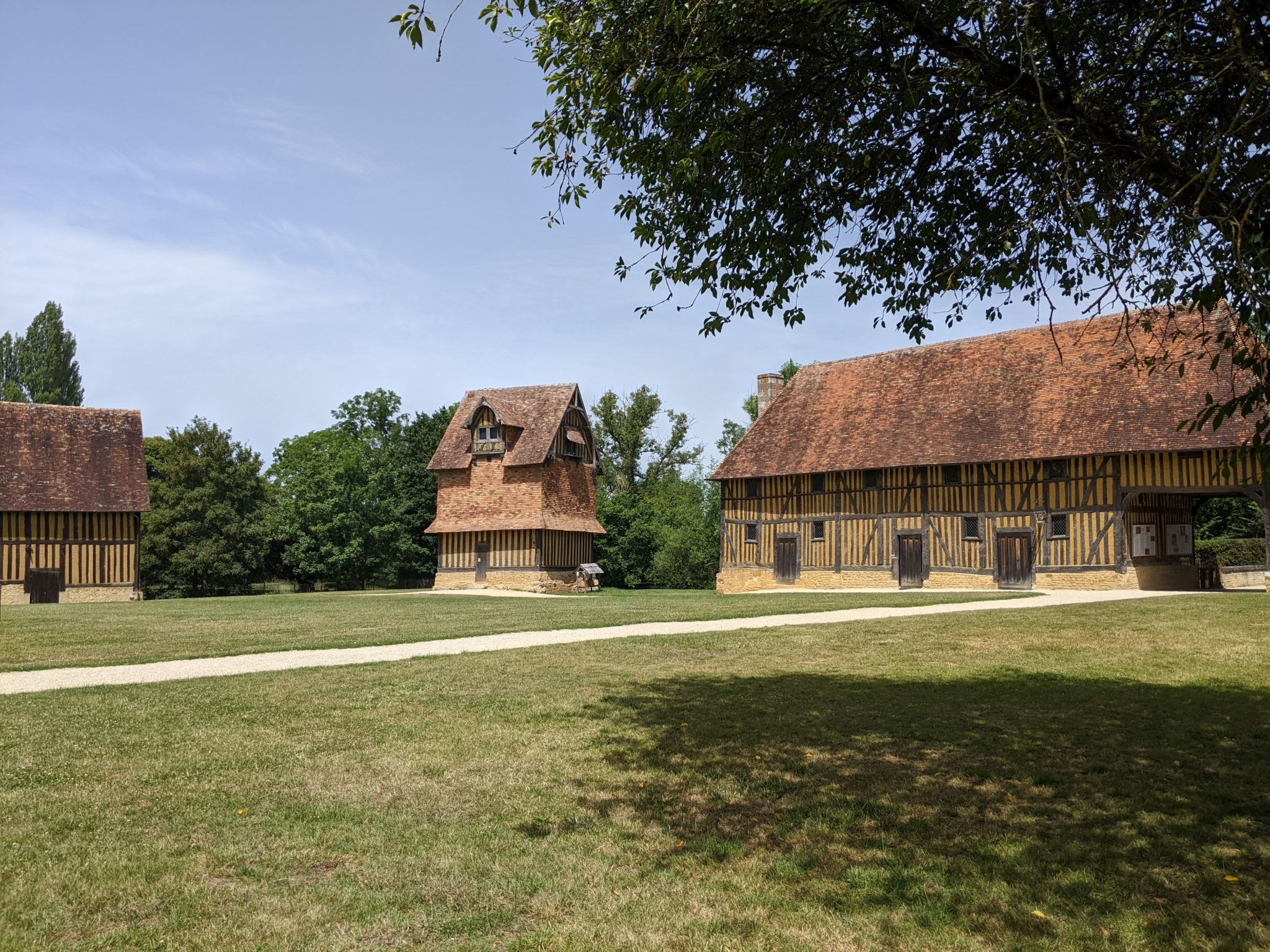 Château de Crevecoeur en Auge Calvados de Juliette
