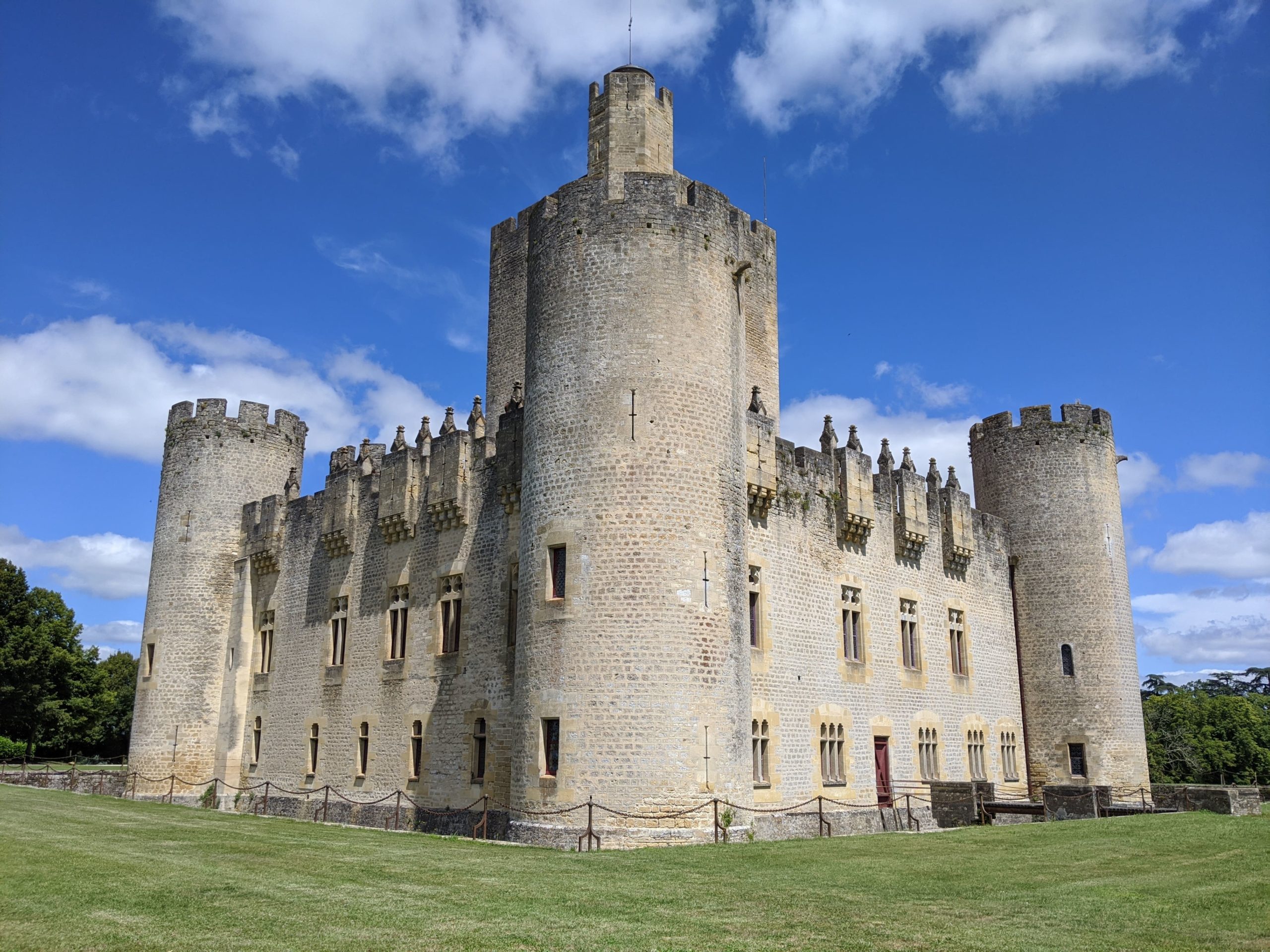 Château de la Roquetaillade Gironde de Juliette